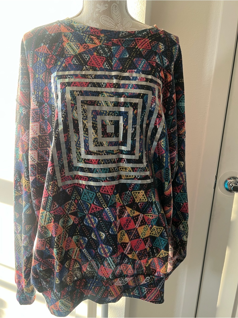 Lularoe Long Sleeved Logo Sweat shirt